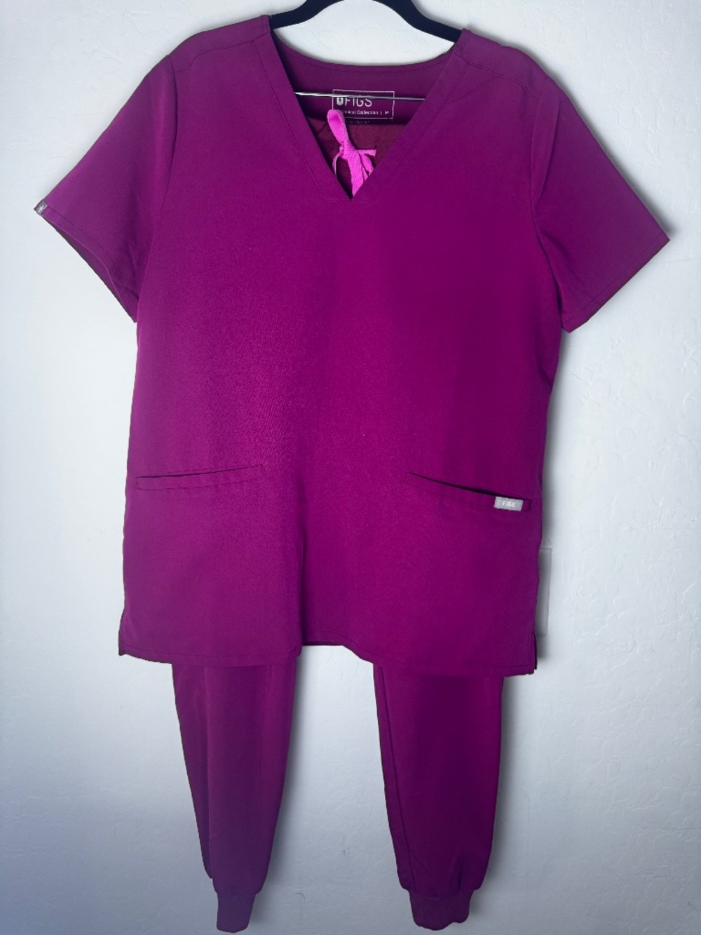 FIGS Dark Magenta Casma Top Zamora Joggers Medium Nurse Scrub Set Ink Stains